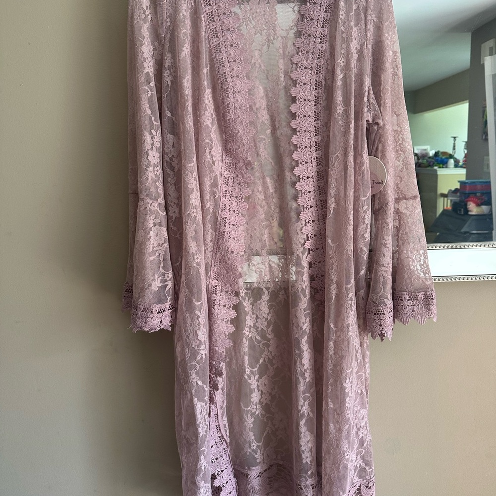 Elegant Lace Kimono/ Duster
